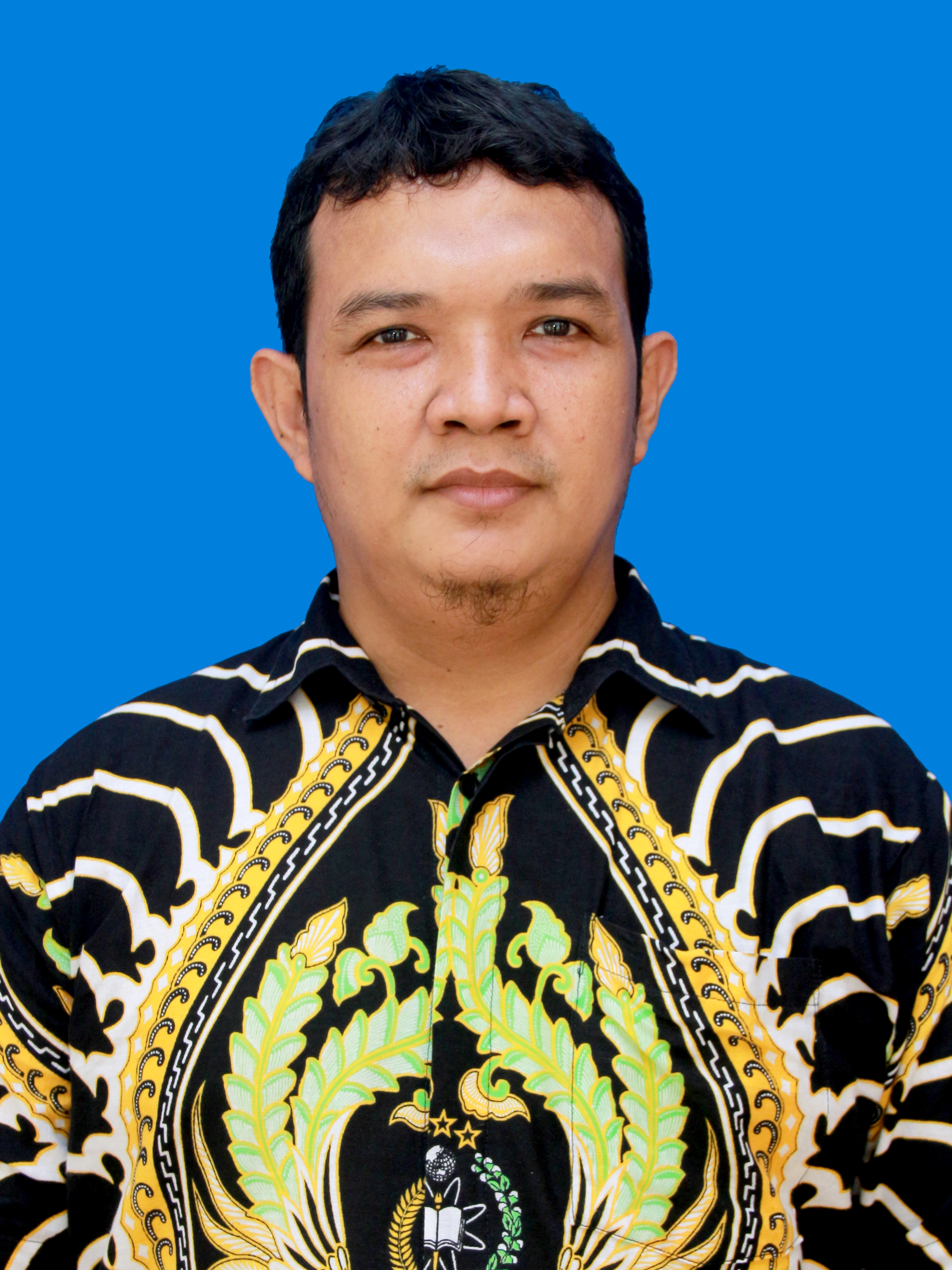 <center>PEMBINA BADMINTON<br>EWIN SUGIARTO, M.Si</center>